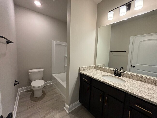 Building Photo - BRAND NEW 4 BEDROOM NORTH BOSSIER HOME