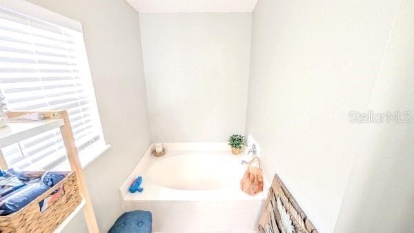 Building Photo - 106 Royalty Cir