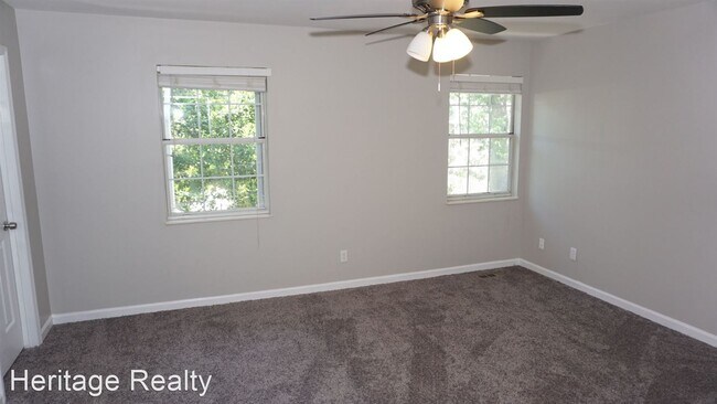 Building Photo - 2 br, 2.5 bath House - 7719 Wilmington Dr