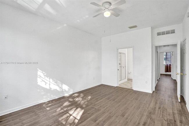 Building Photo - 757 NW 42nd Ave