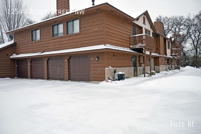 Building Photo - 12546 Alder St NW