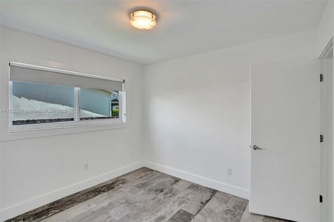 Building Photo - 8540 SW 20th St