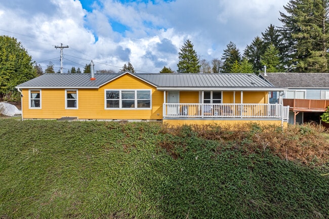 Building Photo - Bay City