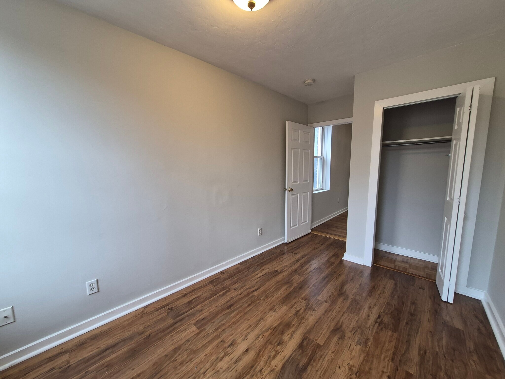 Building Photo - 214 Hanover St