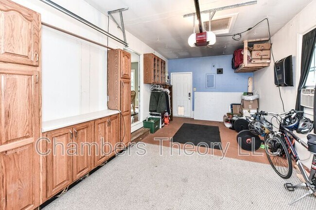 Building Photo - 1350 Shallow Ford Rd
