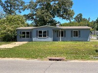 Building Photo - 26 Kurthwood Rd