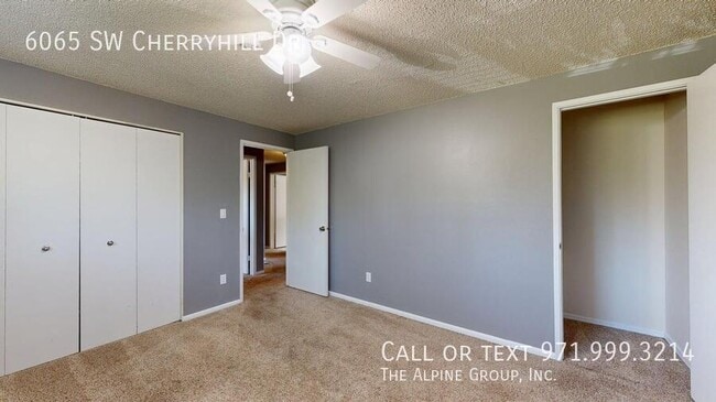 Building Photo - 6065 SW Cherryhill Dr