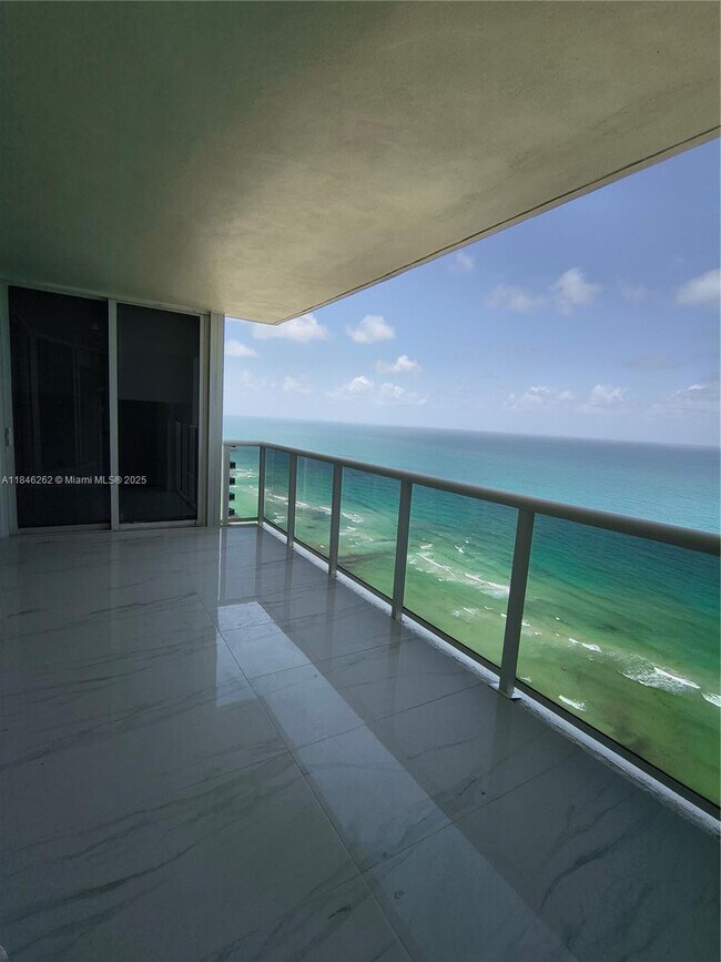 Building Photo - 19111 Collins Ave
