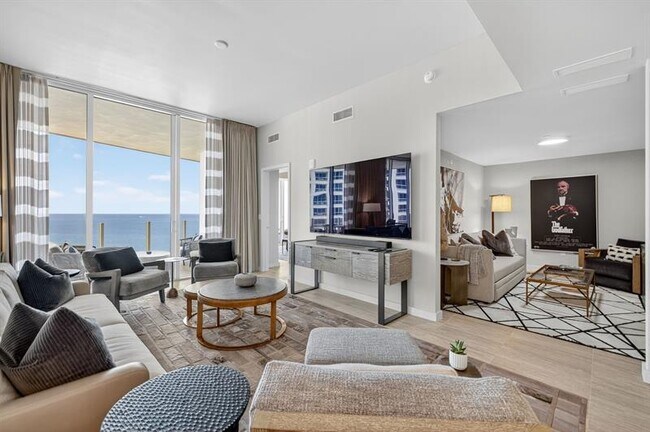 Building Photo - 525 N Fort Lauderdale Beach Blvd