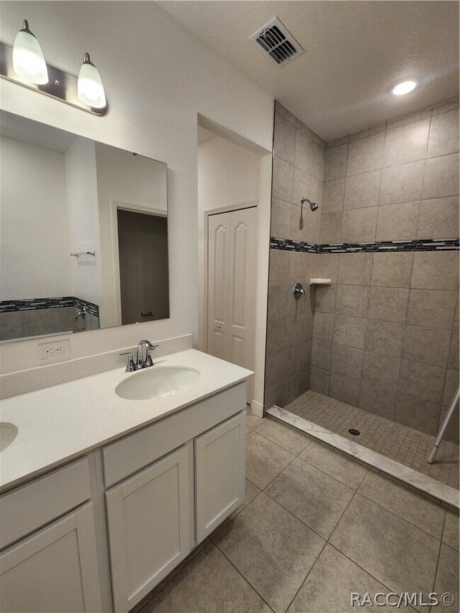 Building Photo - 88 Linder Dr