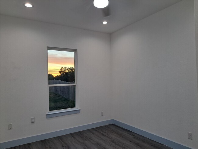 Building Photo - 3235 Noor St