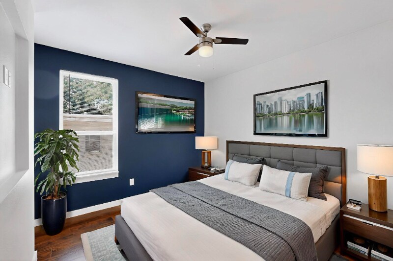 Building Photo - 800 S Welch St