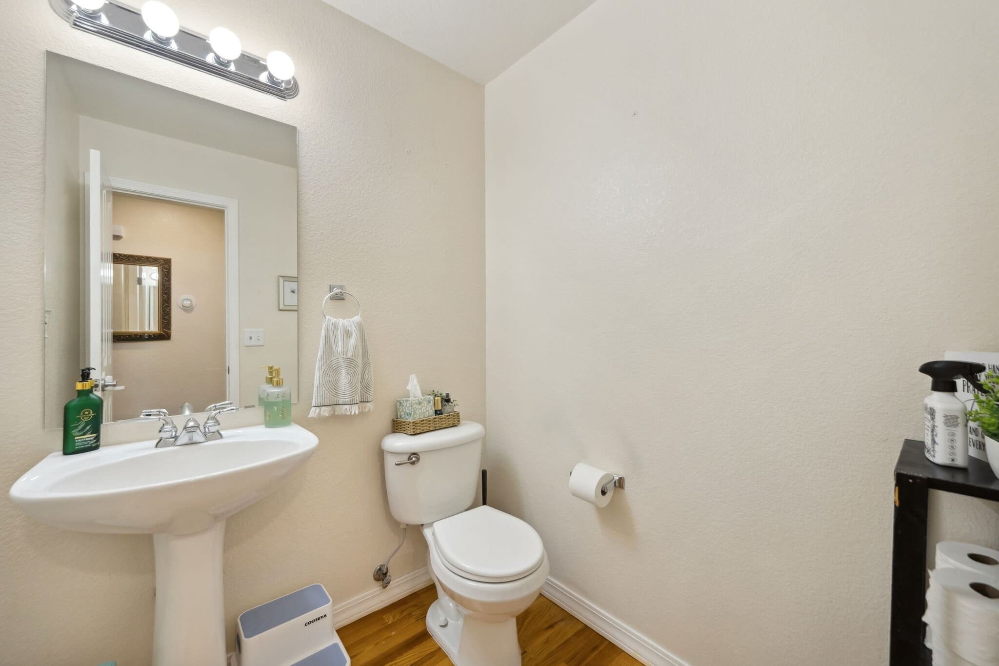 Building Photo - 5550 Corbett Dr