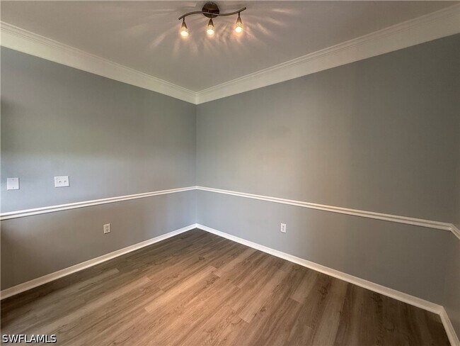 Building Photo - 11480 Villa Grand