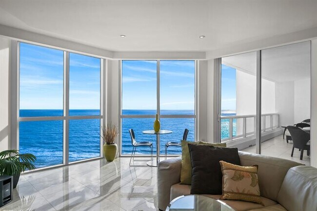 Building Photo - 101 S Fort Lauderdale Beach Blvd