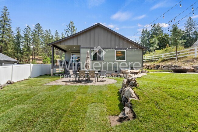 Building Photo - * Coming Soon 08/15/2025*Furnished Executi...