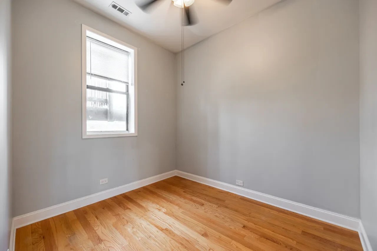 Building Photo - 2124 N Milwaukee Ave