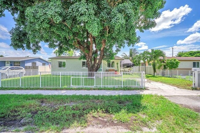 Building Photo - 7548 Farragut St