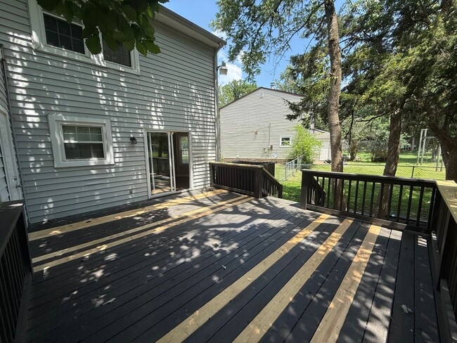Building Photo - 3346 Oak Trees Ct