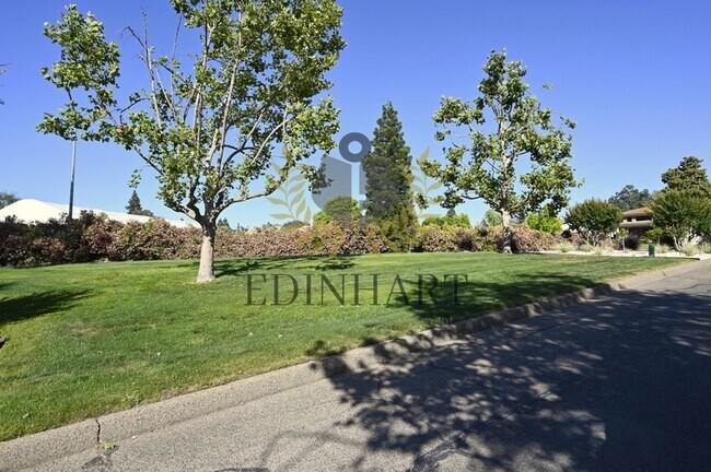 Building Photo - 21678 Eastmere Ln