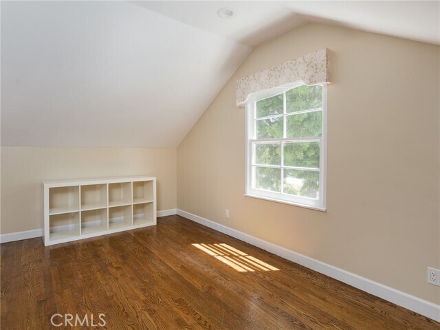 Building Photo - 3220 Palos Verdes Dr N