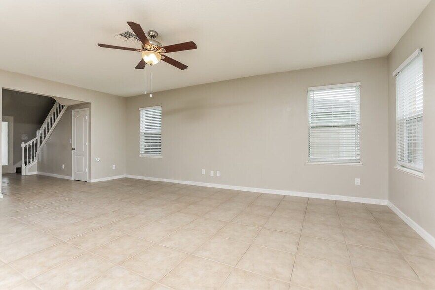 Building Photo - 123 Prairie Falcon Dr