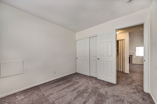 Building Photo - Peaceful Cul-De-Sac Living with Spacious Comfort and Everyday Convenience