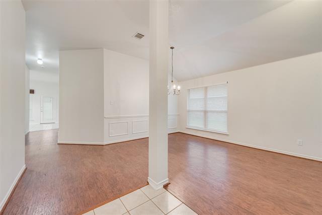 Building Photo - 2760 Beacon Hill Dr