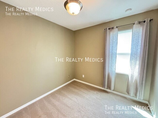 Building Photo - 308 Blue Cypress Dr