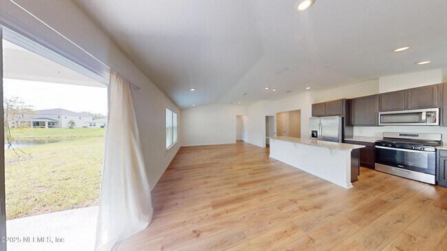 Building Photo - 11172 Stapleton Dr