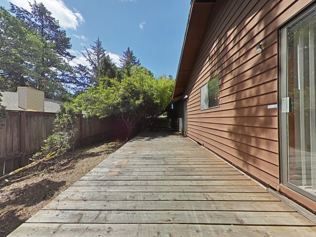 Building Photo - SPRING SPECIAL ~ $1150 OFF FIRST MONTH RENT