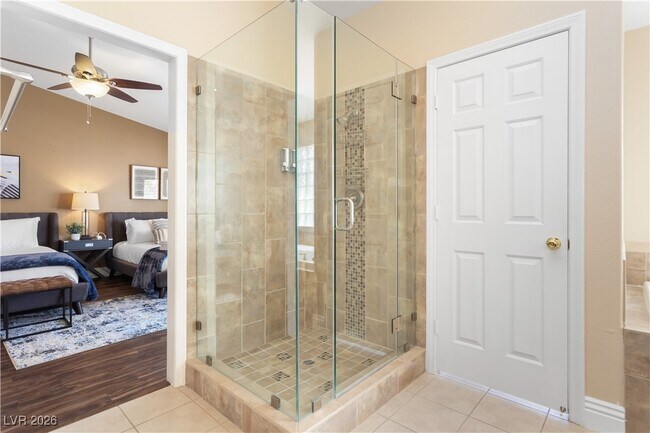 Building Photo - 905 Buffwood Ave