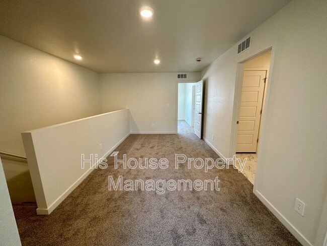 Building Photo - 3908 Canoe St