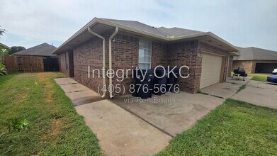 Building Photo - 1503 Tahoe Ln