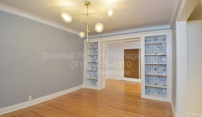 Building Photo - 255 E 27th Pl