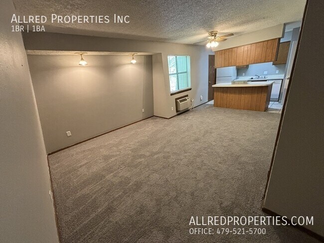 Building Photo - 1390 W Wedington Dr