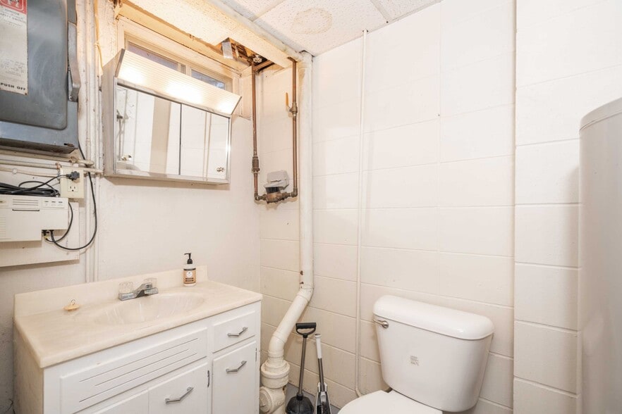Half Bath - Basement - 1304 E Sylvan Cir
