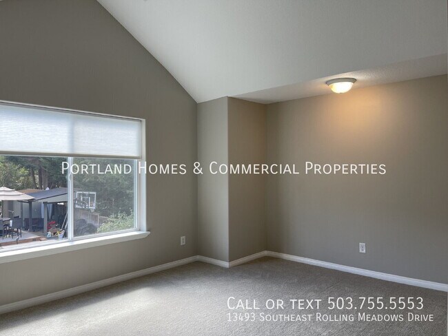 Building Photo - 13493 SE Rolling Meadows Dr
