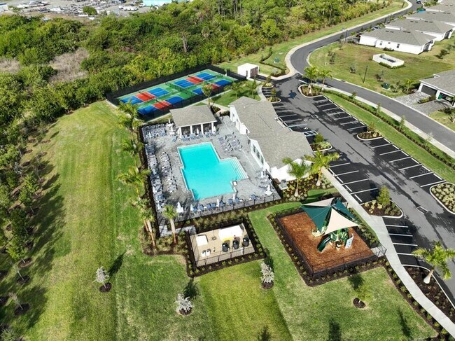 Building Photo - 8568 Shr Lk Dr