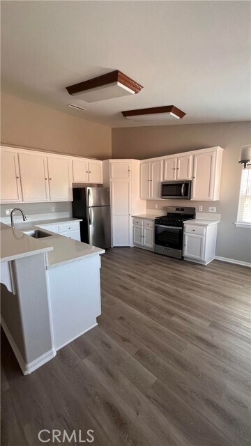 Building Photo - 14020 Millbrook Dr