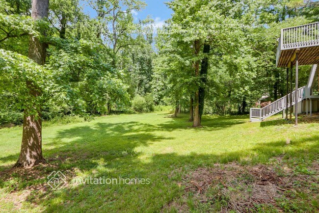 Building Photo - 5888 Simone Dr