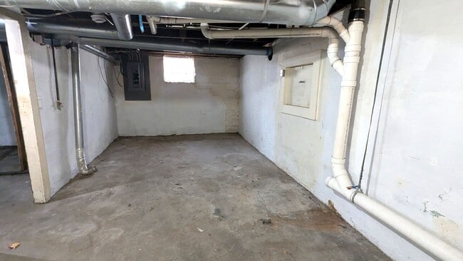 Building Photo - 1879 Fair Ave