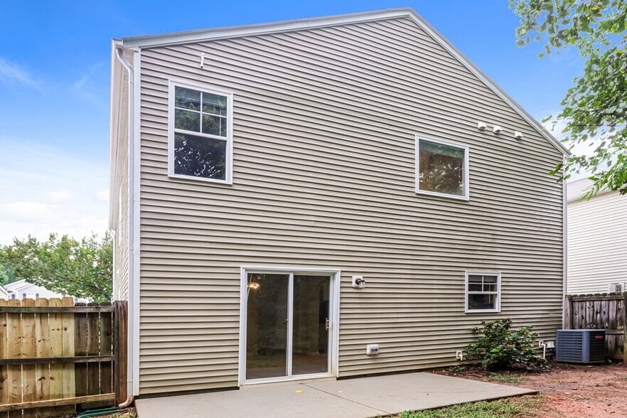 Building Photo - 62 Brookhaven Dr