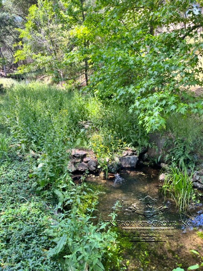 Building Photo - 13285 Sugarbush Ct