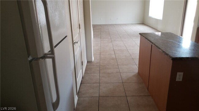 Building Photo - 5526 Moonlight Gdn St