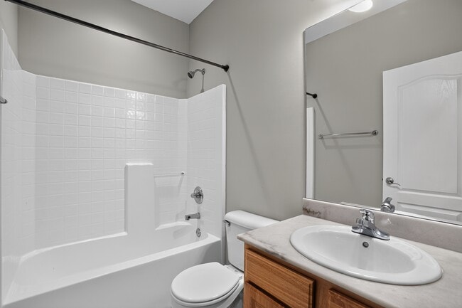 Building Photo - 265 Oxmoor Pl