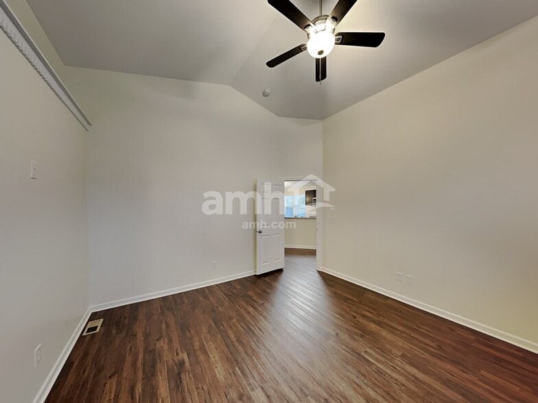 Building Photo - 131 Boutot St