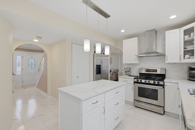 Building Photo - 1107 Popes Creek Cir