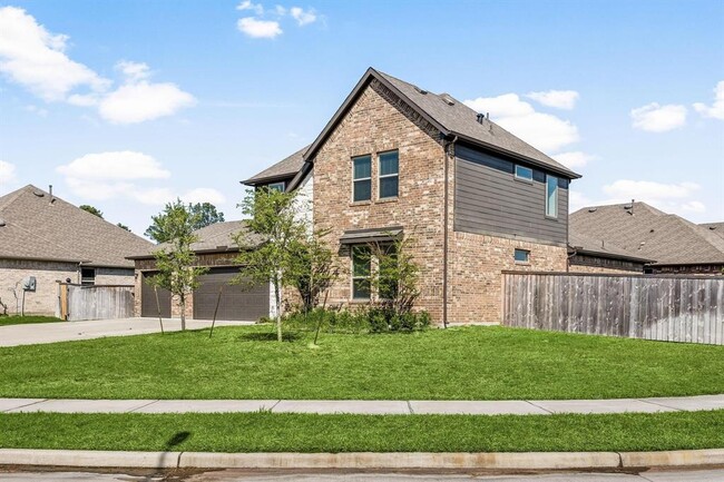 Building Photo - 31214 Gullwing Manor Dr
