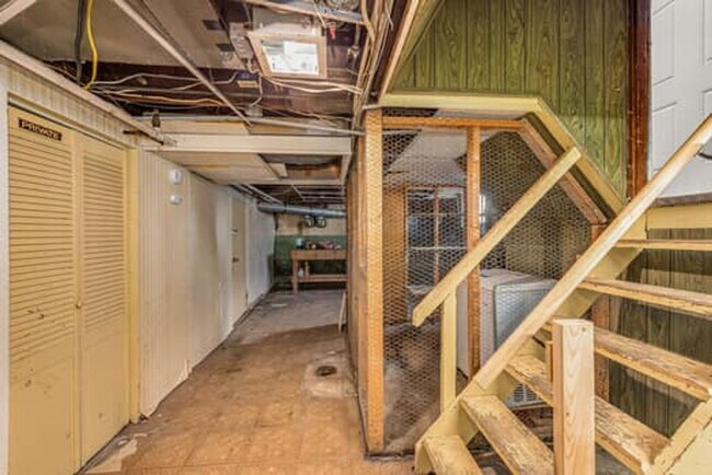 Building Photo - 3940 Delmar Ave